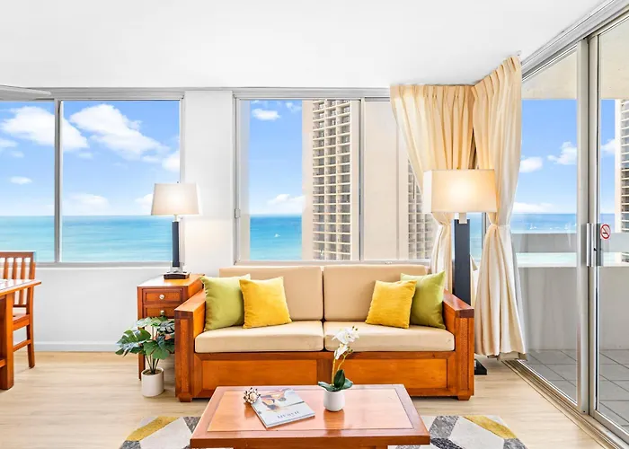 Cozy 1Br With Great Ocean Views - 3 Mins To Waikiki Beach!
