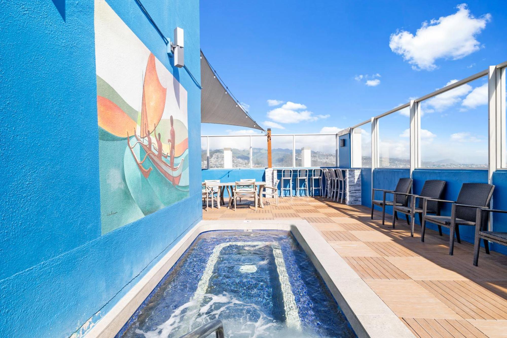 Cozy 1br With Great Ocean Views - 3 Mins To Waikiki Beach! Apartment Honolulu