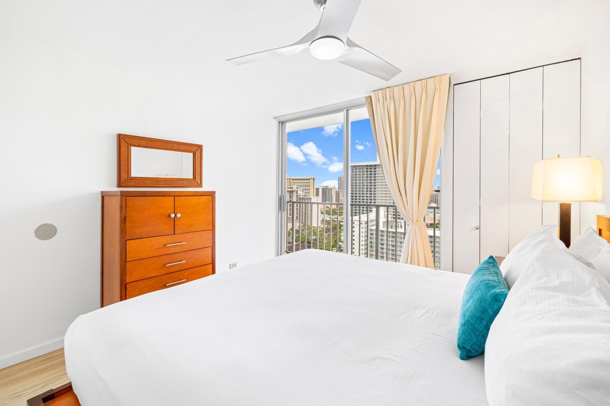 Cozy 1br With Great Ocean Views - 3 Mins To Waikiki Beach! * Honolulu