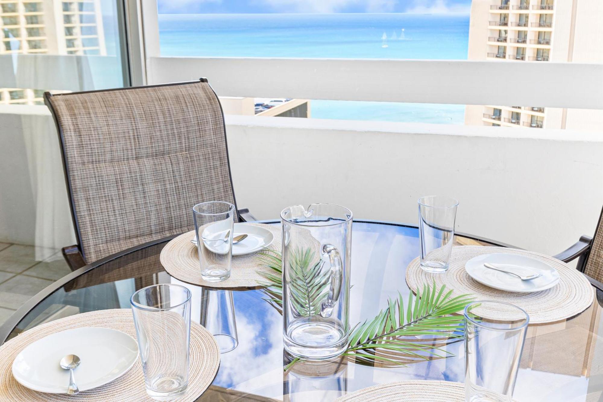 Cozy 1br With Great Ocean Views - 3 Mins To Waikiki Beach! * Honolulu