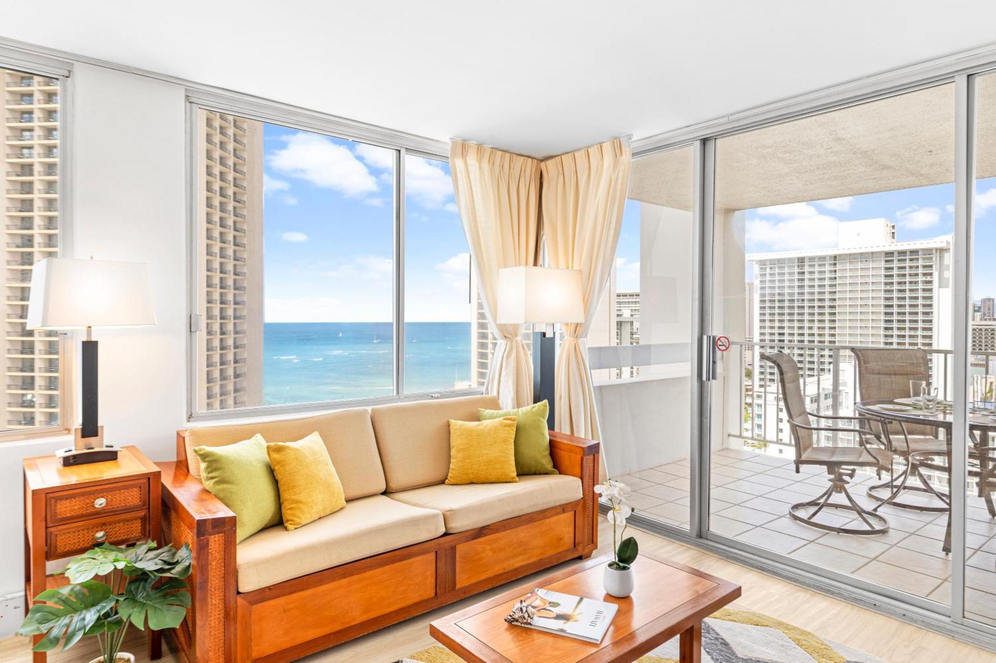 Cozy 1br With Great Ocean Views - 3 Mins To Waikiki Beach! Apartment