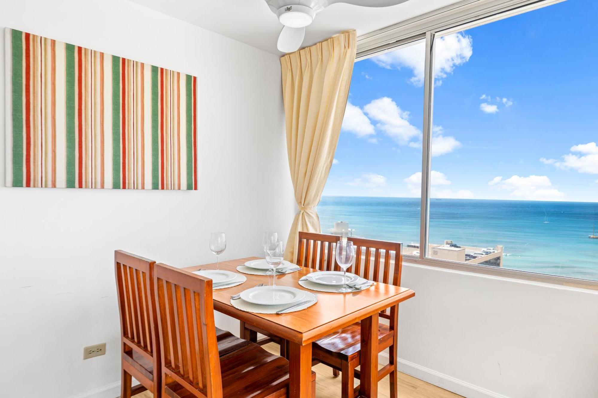 Cozy 1br With Great Ocean Views - 3 Mins To Waikiki Beach! * Honolulu